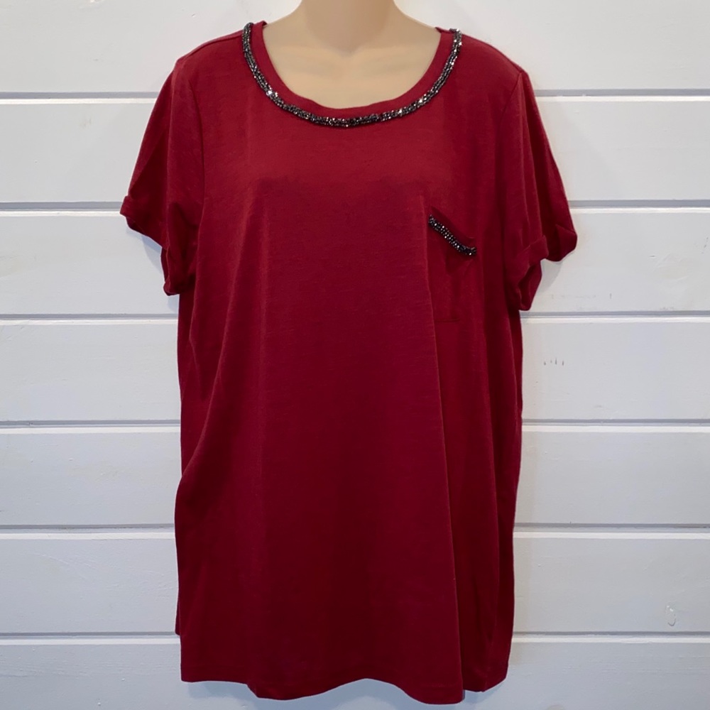 Torrid maroon tee